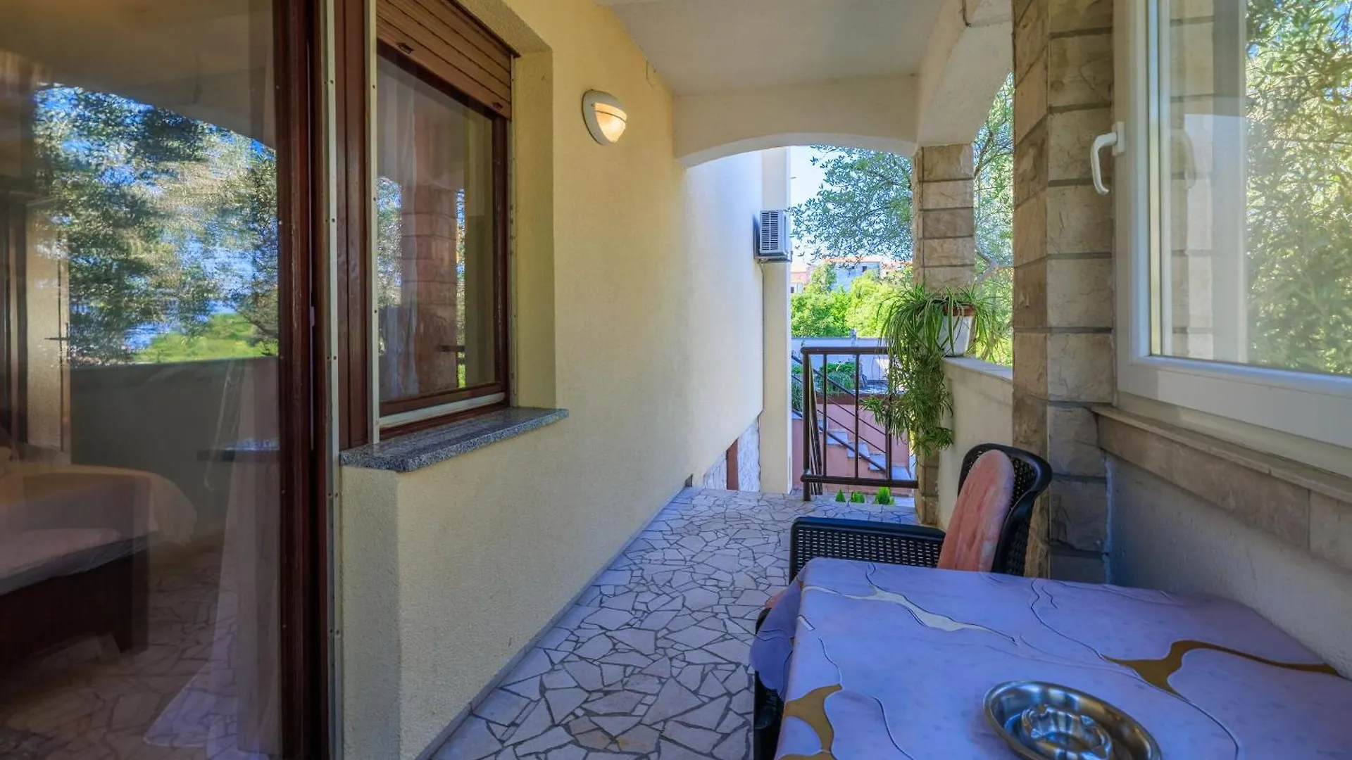Apartment Marija - Olive Garden Omisalj