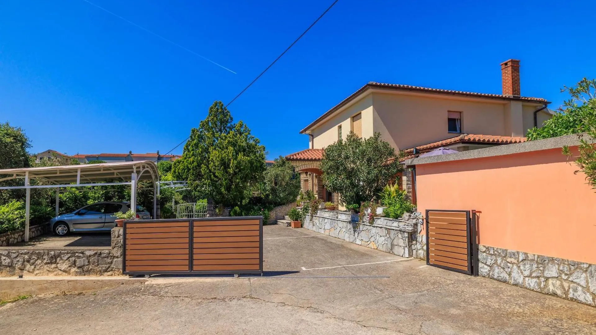 Apartment Marija - Olive Garden Omisalj 0*,